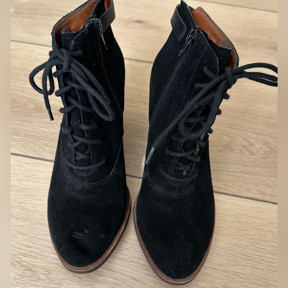 Lucky Brand Suede Booties Black Women’s Size 7.5 - Picture 2 of 4